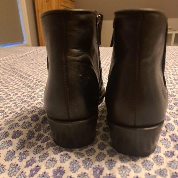 Frye Women's Carson Piping Booties - Picture 5 of 8
